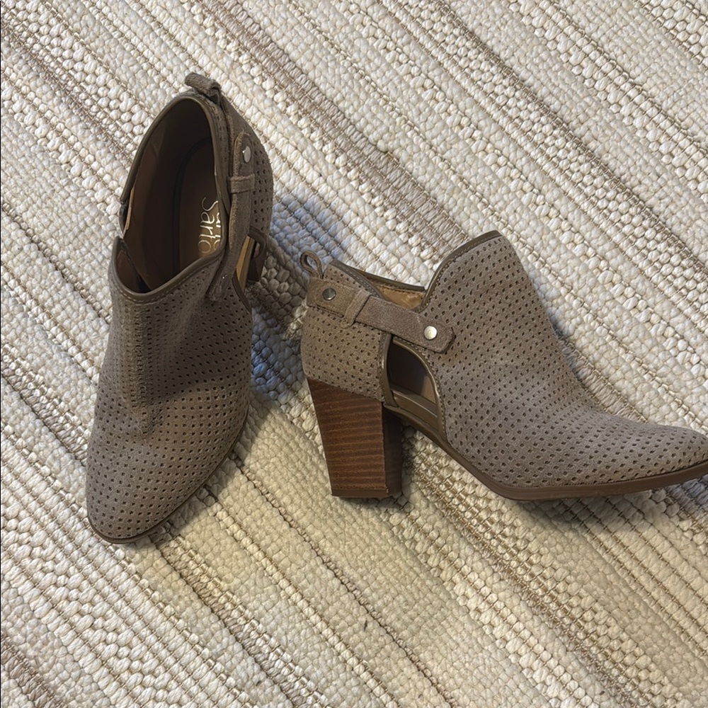 Franco Sarto Tan Ankle Boots with Chunky Heel and Open Design